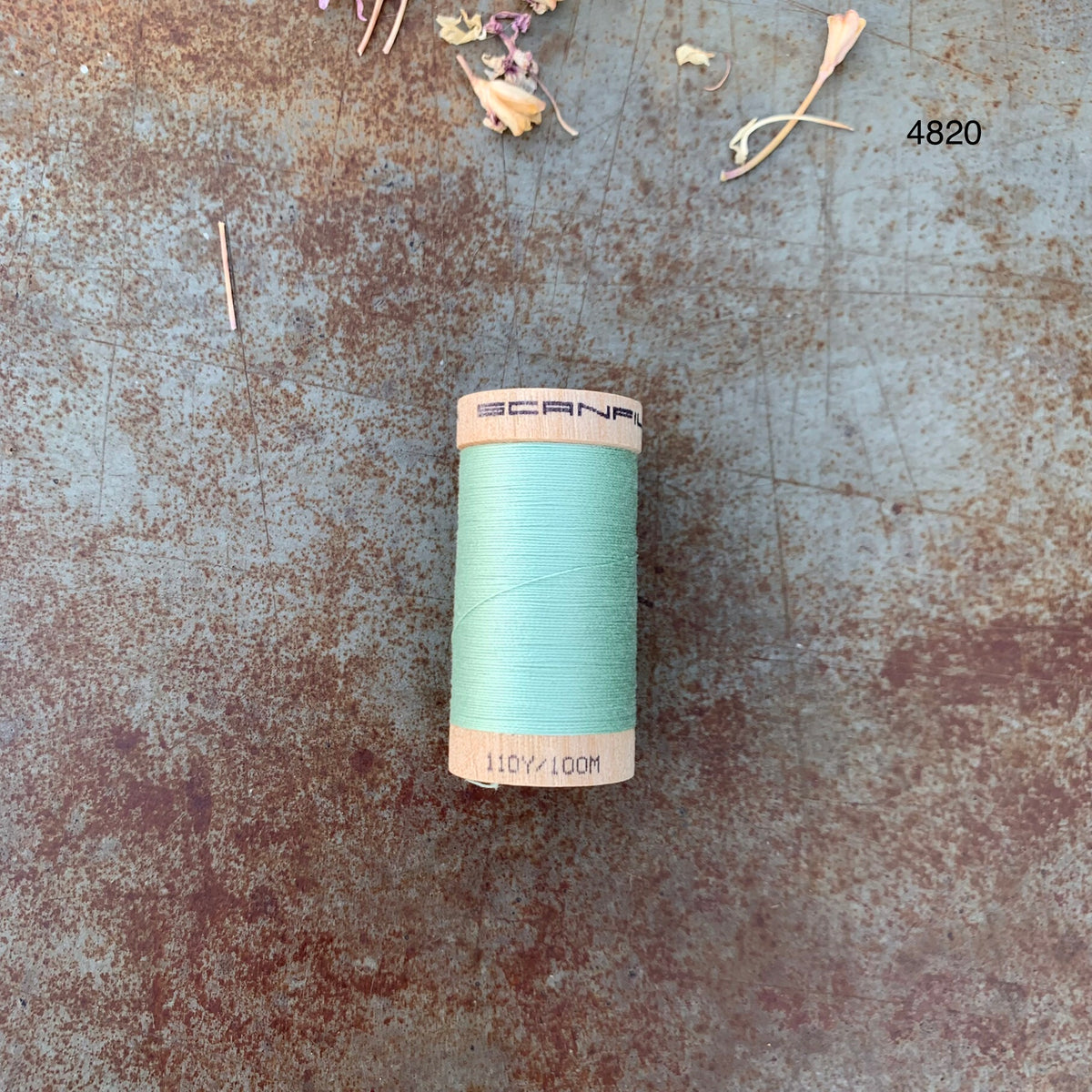 Organic Cotton Sewing Thread | Linha de Coser em Algodão Orgânico