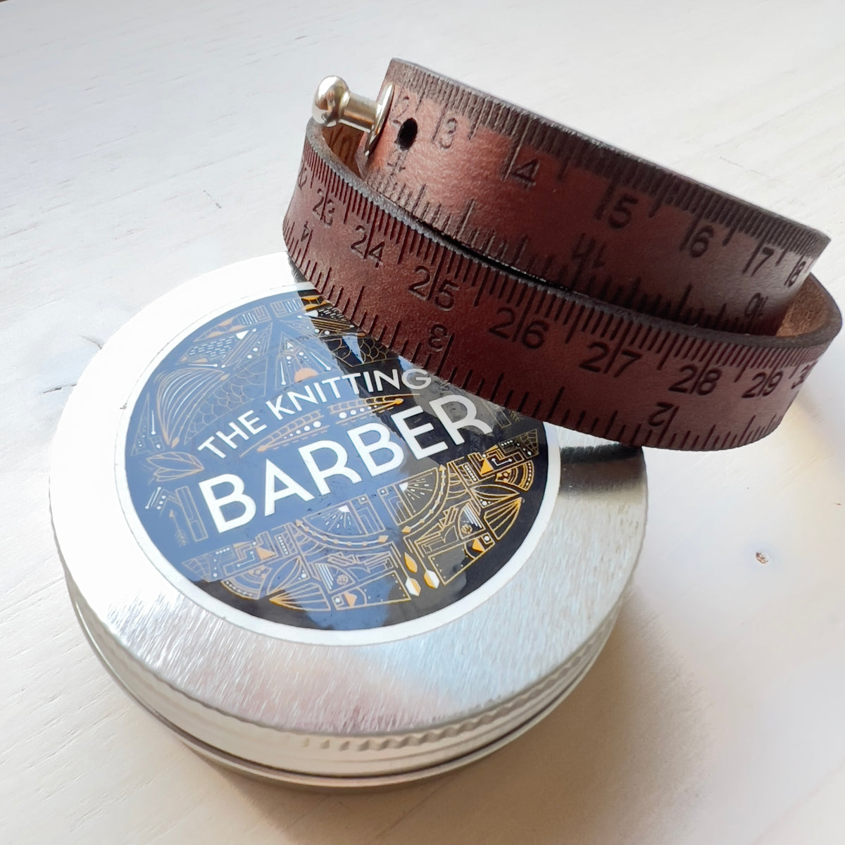 The Knitting Barber Ruller | Pulseira métrica